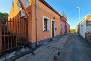 Casa singola senza garage.
