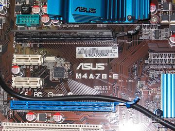 Computer ASUS PHENOM II x4-980 3,7Ghz 8GB Ram