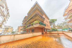 2 LOCALI A GUIDONIA MONTECELIO