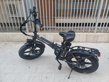 bici elettrica nuova con acceleratore sbloccabile 