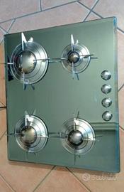 piano cottura a gas Smeg 4 fuochi