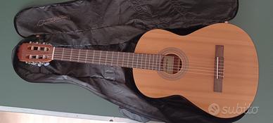 chitarra classica Admira