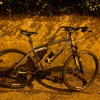 Mountain bike kona