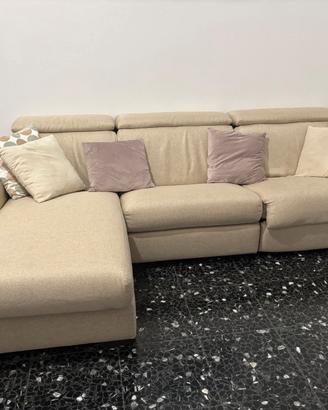 DIVANO A TRE PIAZZE CON SCESLONG