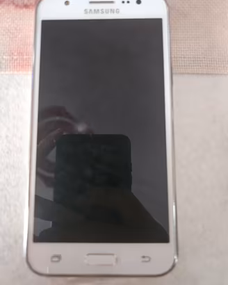 Samsung galaxy j5 2015