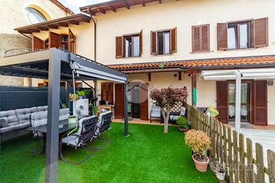 CASA SEMINDIPENDENTE A LA CASSA