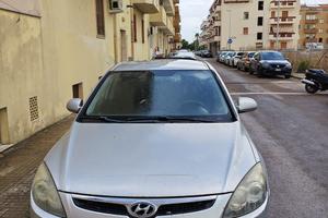 Auto Hyundai i30 CRDi