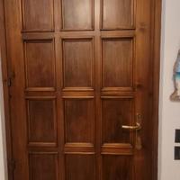 Portone d'ingresso in legno