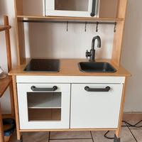 Cucina giocattolo in legno Ikea