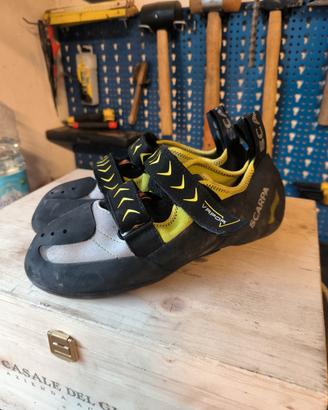 scarpette arrampicata scarpa N43