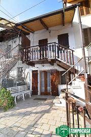 CASA INDIPENDETE CON SPLENDIDO TERRAZZO