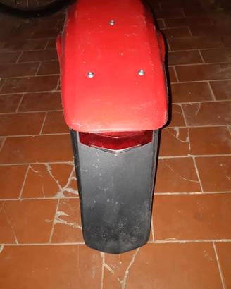 Parafango con luce honda cr