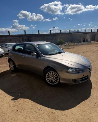 Alfa Romeo 147 1.9 JTD M-JET 16V 5 porte Exclusive