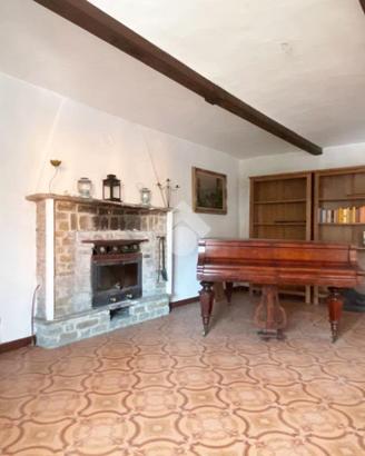 CASA SEMINDIPENDENTE A CINZANO
