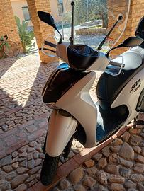 Honda sh 350