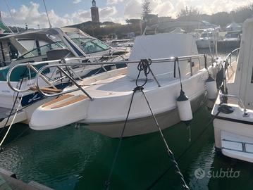 imbarcazione walkaround capelli 27wa