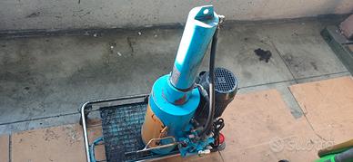 Macchina-Pressa idraulica schiaccia filtri olio