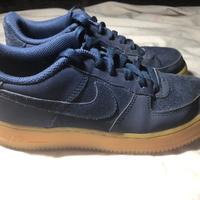 Nike Air Force 1 in camoscio blu