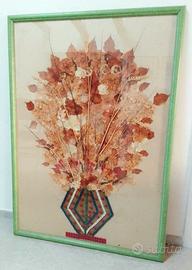 Quadro artigianale con fiori secchi