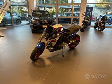 BMW Motorrad F 900 R