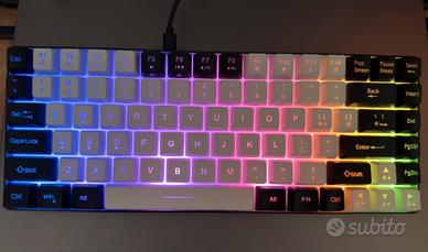 Tastiera gaming retroilluminata