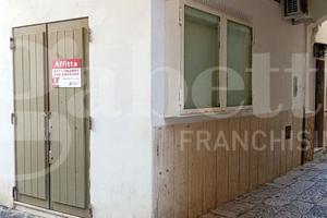 Negozio Gaeta [Cod. rif loc 6ACG]