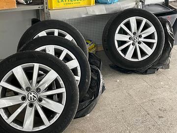 Gomme e cerchi originali Passat