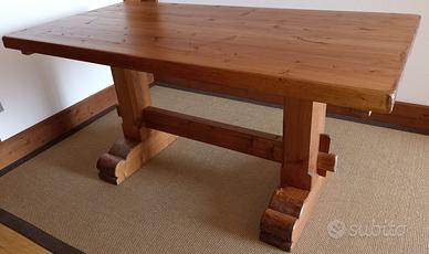 Tavolo artigianale arredamento montagna