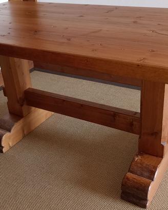 Tavolo artigianale arredamento montagna