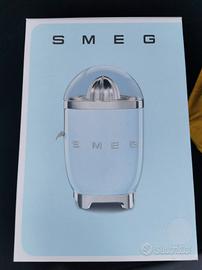 spremiagrumi Smeg 