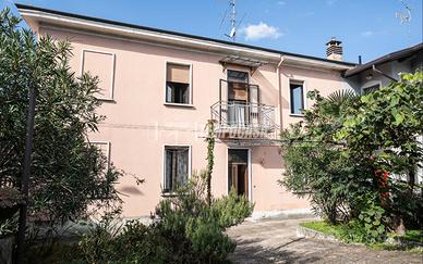 Casa indipendente a Ceriano Laghetto 3 locali