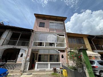 CASA DI CORTE A OCCHIEPPO INFERIORE