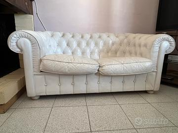 Divano classico Chesterfield