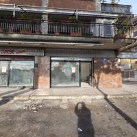 NEGOZIO A ROMA