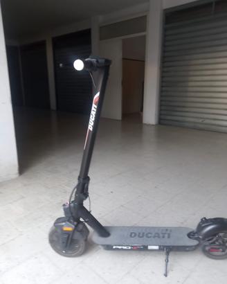 monopattino elettrico
