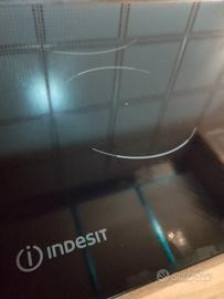 piano ad induzione Indesit