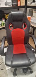 sedia da gaming  rosso e nera comodissima