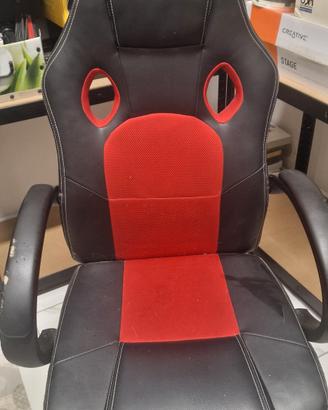 sedia da gaming  rosso e nera comodissima
