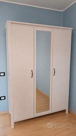 armadio Ikea 3 ante con specchio + comodini 