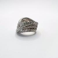 Anello oro 18 kt diamanti neri bianchi (D)