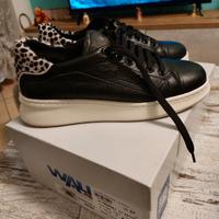 Sneakers Melluso Walk in pelle nera tg. 37