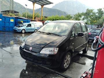 FIAT IDEA 1.3 TD 2010 199A3000  PER RICAMBI