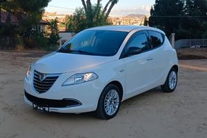 Lancia Ypsilon 1.2 69 CV 5 porte 2014