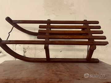 Slittino in legno