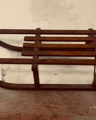 Slittino in legno