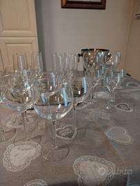 Set bicchieri vari 21 pezzi