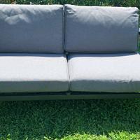 divanetto lounge 2 posti e tavolino da giardino