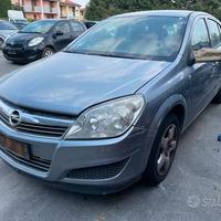 Ricambi usati per Opel Astra 1.7 CDTI 2007 Z17DTH