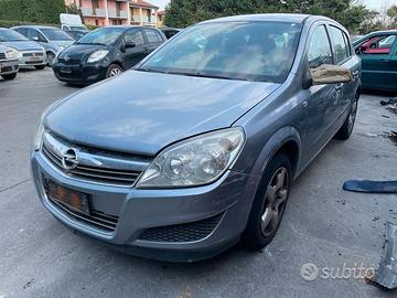 Ricambi usati per Opel Astra 1.7 CDTI 2007 Z17DTH