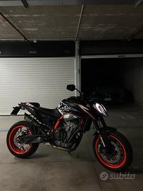 Ktm duke 890R